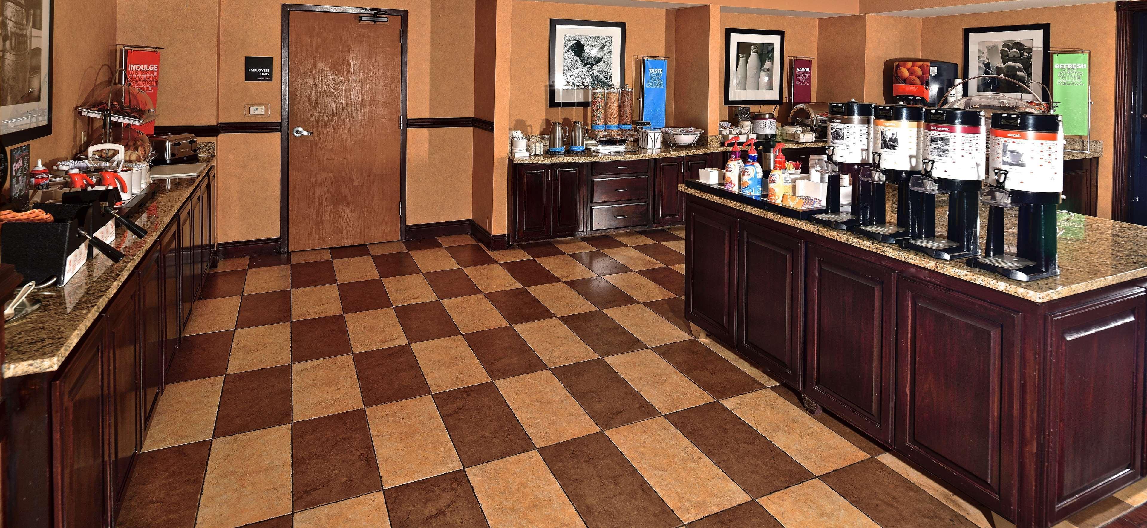 Hampton Inn & Suites Фредериксбург Екстериор снимка