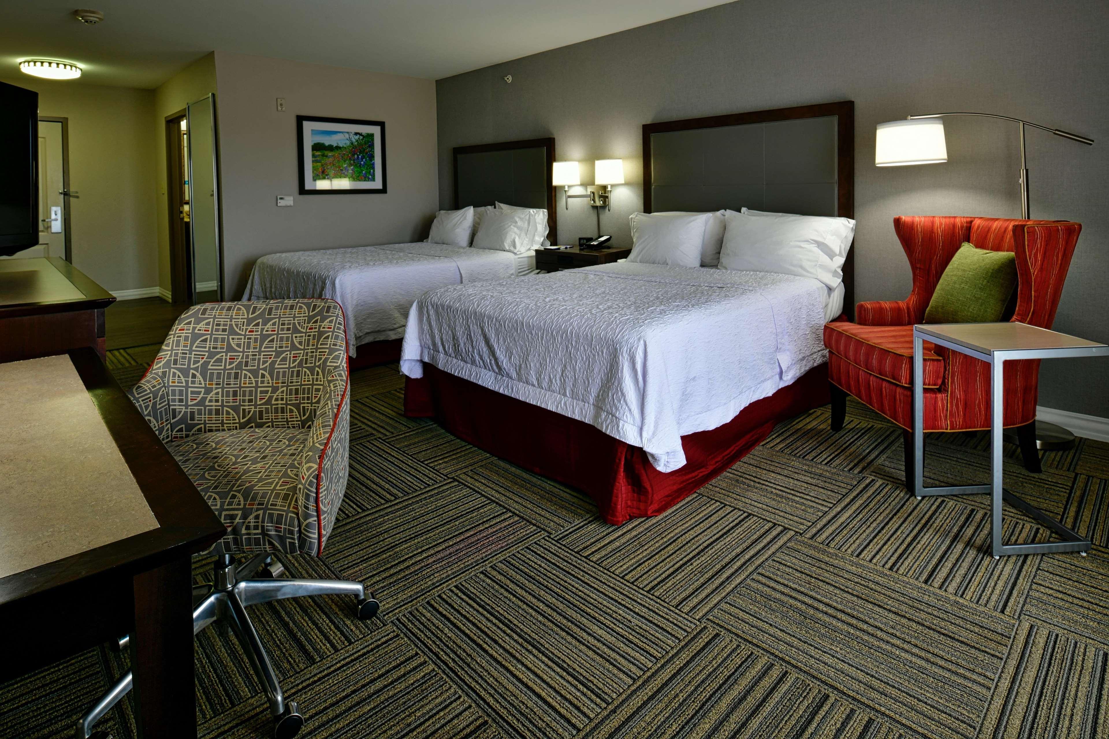 Hampton Inn & Suites Фредериксбург Екстериор снимка