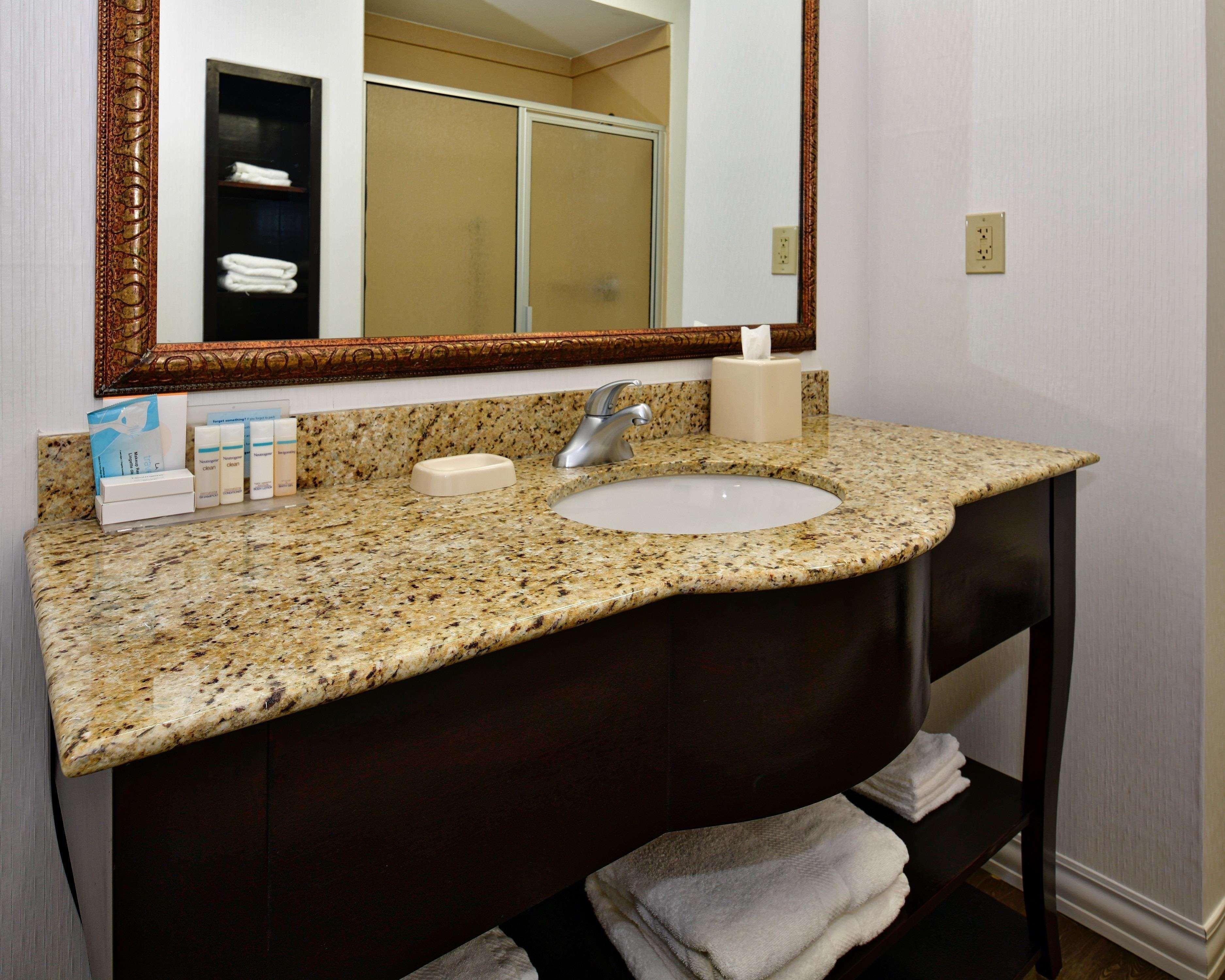 Hampton Inn & Suites Фредериксбург Екстериор снимка