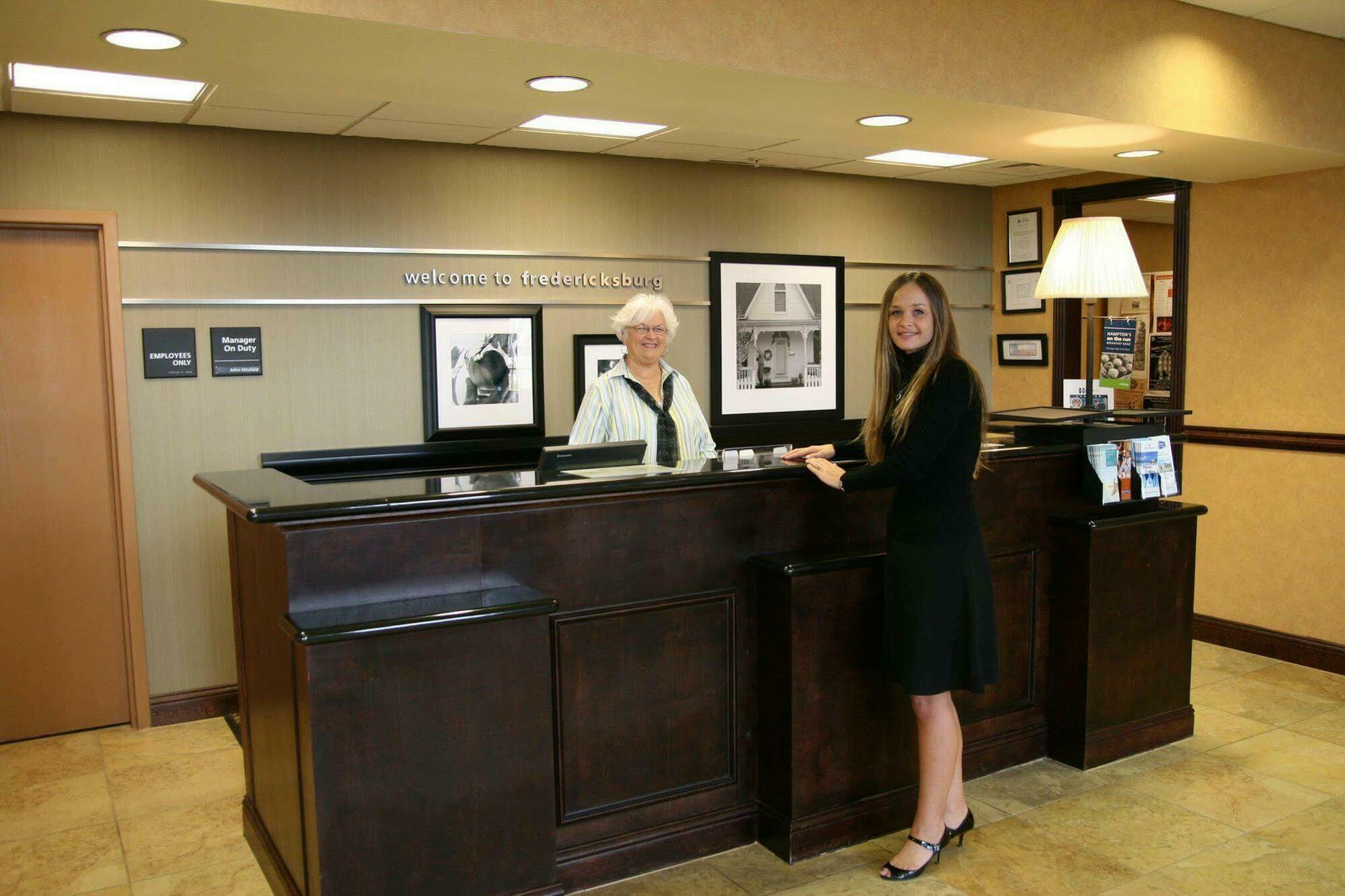 Hampton Inn & Suites Фредериксбург Интериор снимка